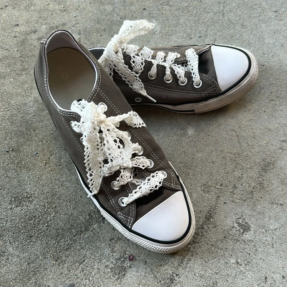 Converse Women's Brown Canvas Sneakers with Lace shoestrings - Picture 3 of 6